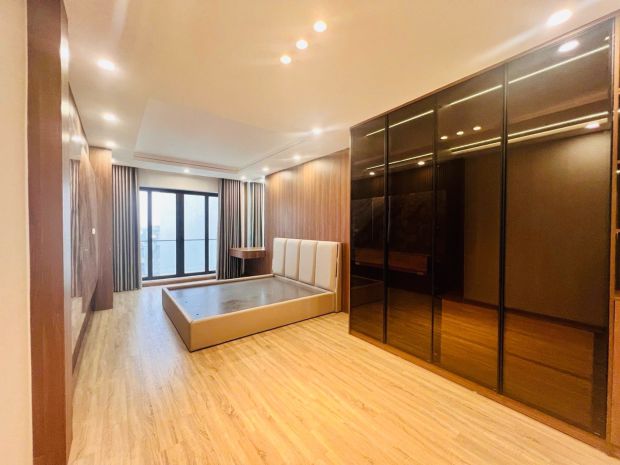 Nhà gần aeonmall long biên 50m2, đường ô tô tránh nhau, 7 7774269