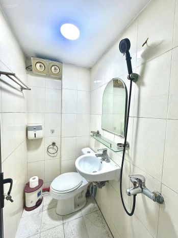 Chính chủ cho thuê nhà riêng 5 tầng tại miêu nha, tây mỗ, na 7776524