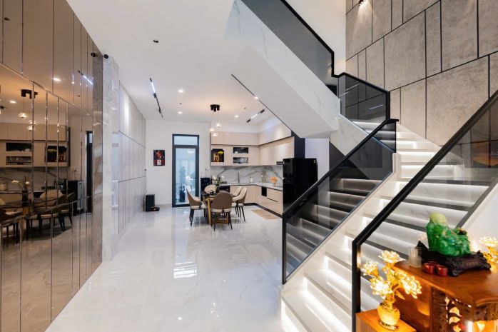 **bán nhà mặt tiền khu phan xích long , phú nhuận 4*17m 7777927