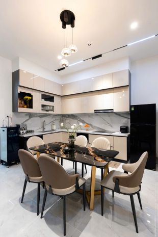 **bán nhà mặt tiền khu phan xích long , phú nhuận 4*17m 7777928