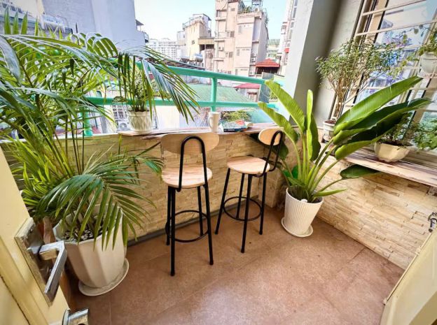 Sang nhượng gấp homestay mặt phố quán thánh  ba đình
nhà 7778194