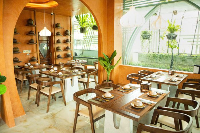 Chính chủ sang nhượng nhà hàng 4 tầng tại lô 26 lê hồng 7778756