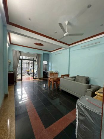 Bán nhà 2 lầu dt 125m2 mặt tiền chợ nhỏ tân hiệp giá chỉ 7778858