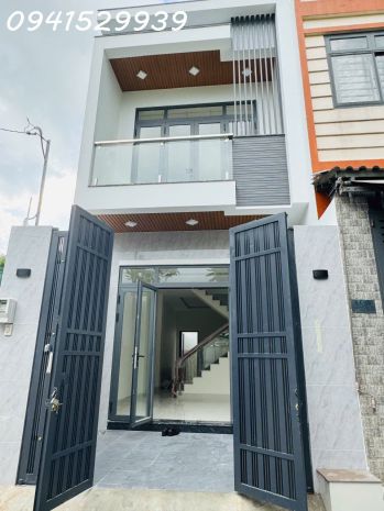 Cho thuê nhà 2 tầng đường 12 hxh -giá 13trtháng 7778981