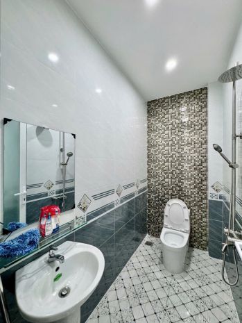 Bán nhà 2 tầng p.biên hòa,shr thổ cư,đường ô tô,gần trường 7779712