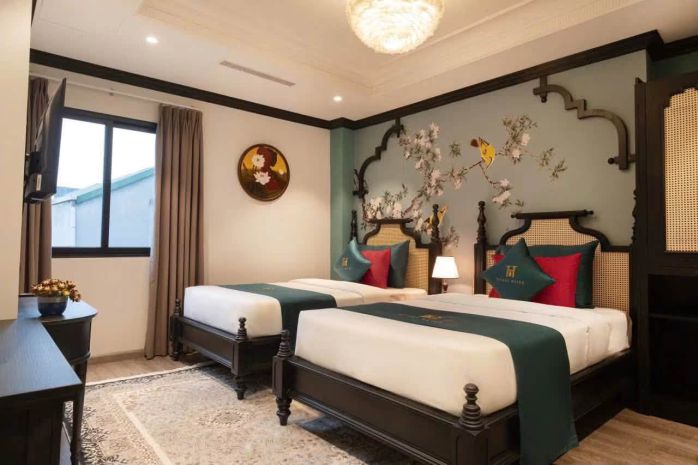 Bán khách sạn mặt phố bát đàn, 160m2, 8 tầng 30 phòng, mặt 7781603