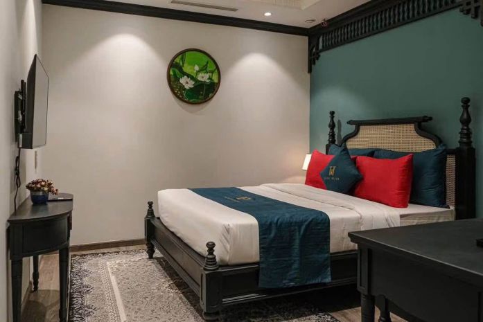 Bán khách sạn mặt phố bát đàn, 160m2, 8 tầng 30 phòng, mặt 7781605