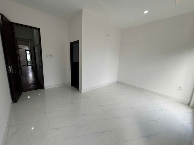 Bán nhà 2 tầng đường giáp văn cương - cách biển 70m 7783433