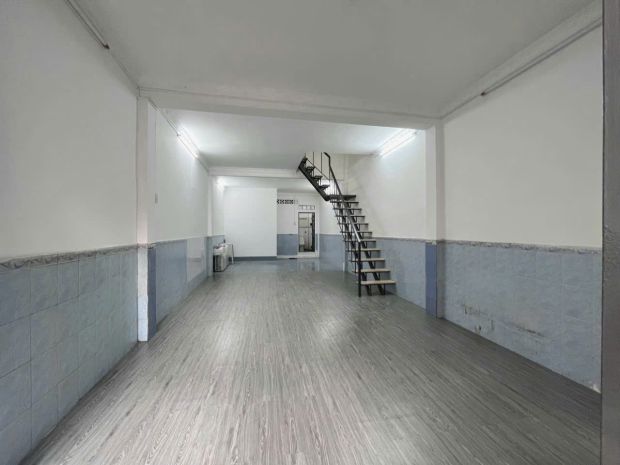 Cho thuê nhà mặt tiền thụt hoàng sa tân bình, 4x15m, 12tr 7784951