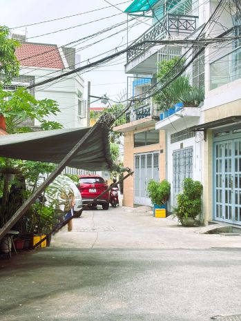 Chủ ngợp hạ 2tỷ bán nhà cũ 80m2 lê quang định bình thạnh nở 7785247