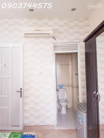 Phòng quận 1 cho 1 nữ thuê đủ tiện nghi, bao điện nước + 7787774