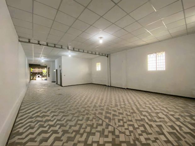 Chính chủ cho thuê 250m2 xưởng ngay chợ đầu mối hóc môn 7789512