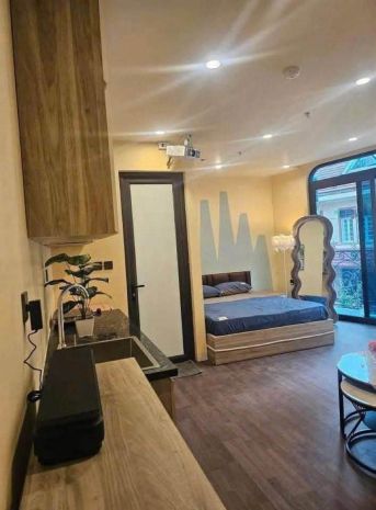 Bán tòa chdv đội cấn  ba đình  84m²  9 tầng thang máy 7790677