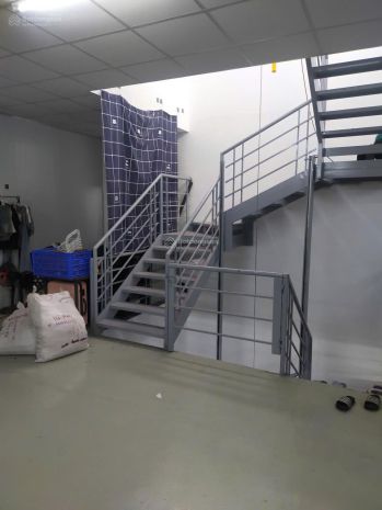 Bán gấp xưởng mới tân hương 150,4m 1 trệt 1 lầu + sân 7791192