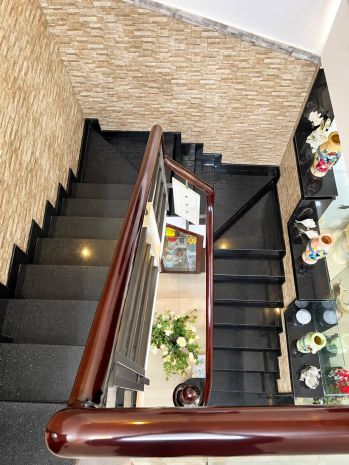 Bán nhà gần đầm sen, hẻm xe hơi, 74m nở hậu, 2 tầng giá 6.x 7792679