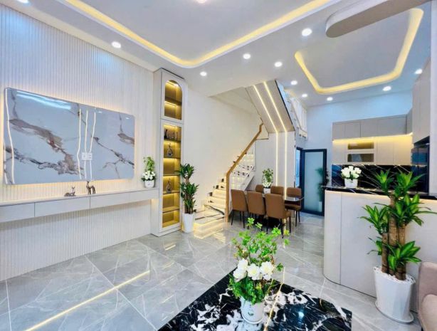 Nhà mới huỳnh tấn phát, gần trường, cạnh phú mỹ hưng, chỉ 7792779