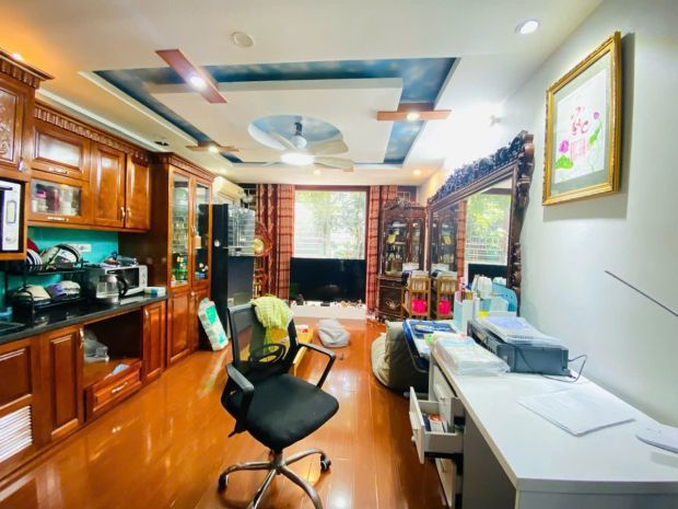 Cho thuê nhà mặt phố nguyễn văn cừ 80m 5 tầng 15trthấng 7793658