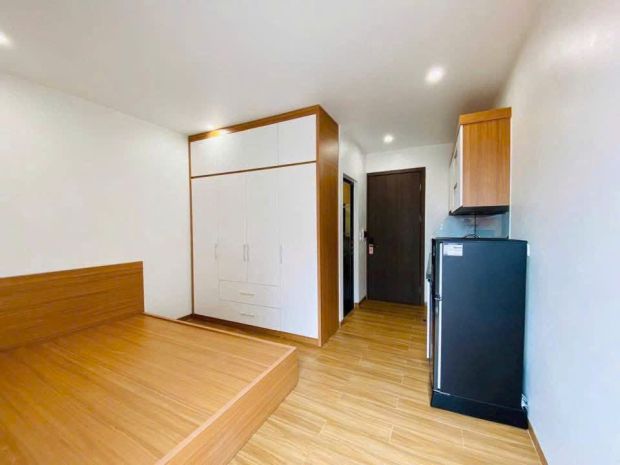 Chính chủ cho thuê phòng studio ban công tại nguyễn khang, 7795245