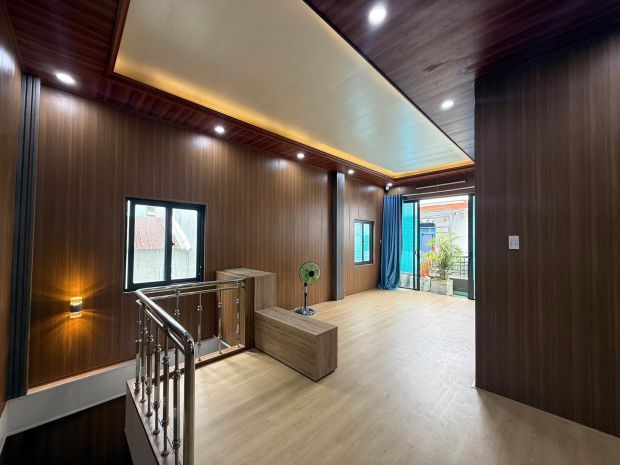Nhà 2 tầng kiệt trần cao vân, có chổ đậu ô tô thoải mái 7798358