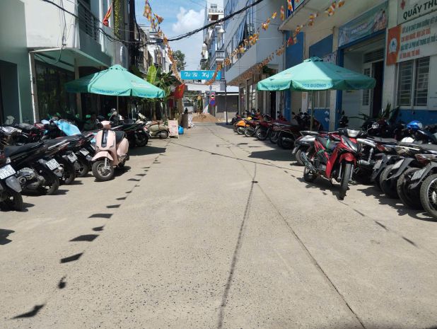 Chính chủ bán nhà mới 3.4*20m, khu biệt thự, hẻm xe tải 6m, 7800901