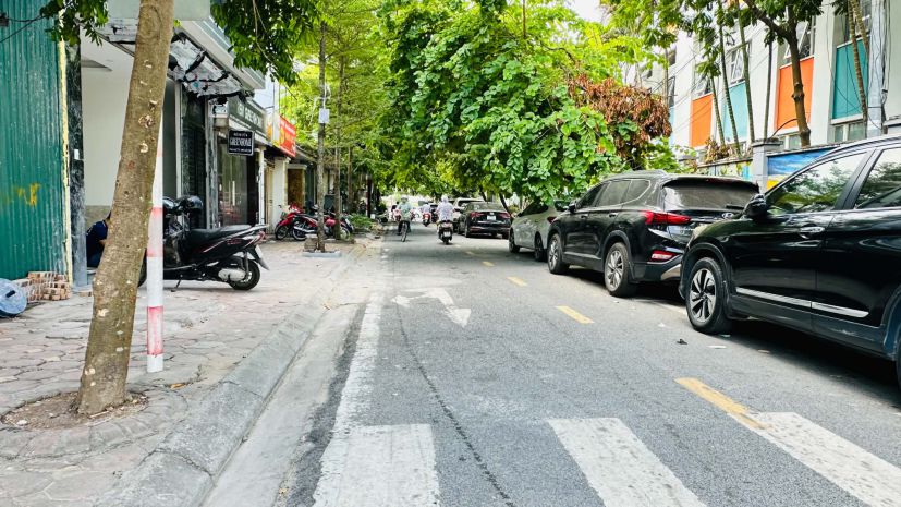 Bán nhà việt hưng, 5 tầng, thang máy, mt 6m, vỉa hè, ôtô 7801222