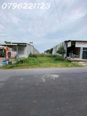 Bán đất tại đường lò rèn, long hòa, 5trm2, 4300m2, view 7802031