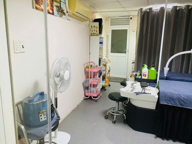 Sang nhượng tiệm nail  mi  gội đầu đầy đủ nội thất, vào 7804141