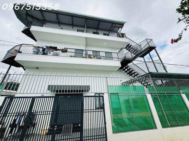 Nhà tại vĩnh ngọc góc 2 mặt tiền 3 tầng ngang gân 16m sẵn 6 7804239