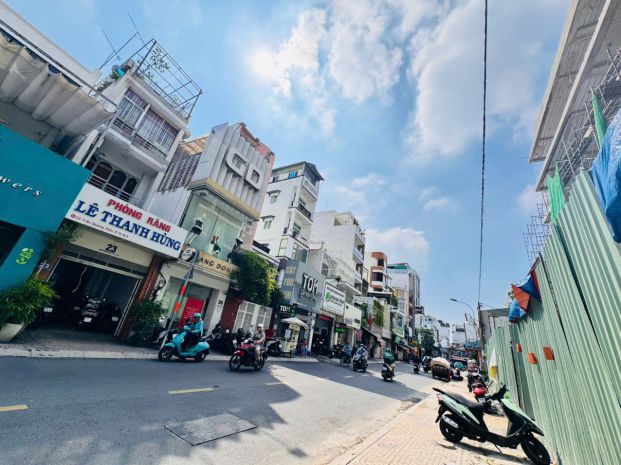 Quận 3: chính chủ  bán nhà 5 tầng mặt tiền trần quang diệu- 7804468