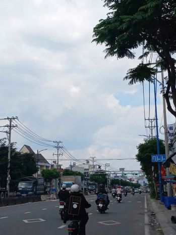 Cho thuê nhà c4 có gác lững - mặt tiền hóc môn  900m² - 7806237