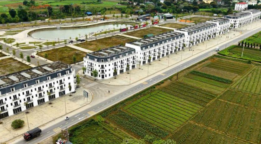 Chính chủ em bán lô view hồ  xanh diamond city 7808433