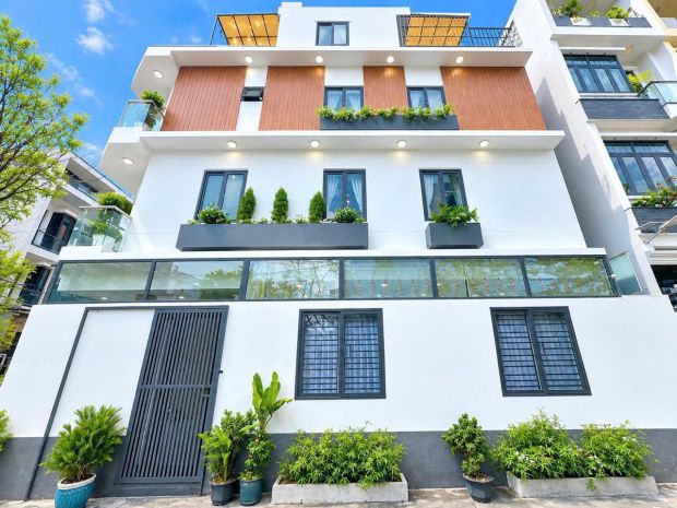 Nhà góc 2 mặt thoáng, khu đồng bộ, hẻm xe hơi, nội thất 7809639