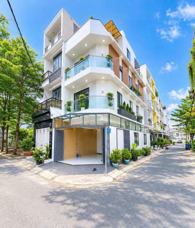 Nhà góc 2 mặt thoáng, khu đồng bộ, hẻm xe hơi, nội thất 7809640