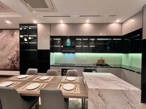 Săn nhà giá rẻ thạch bàn,60m,8 tầng gara ô tô,duplex full 7809983