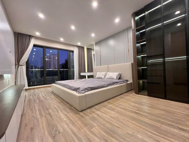 Săn nhà giá rẻ thạch bàn,60m,8 tầng gara ô tô,duplex full 7809985