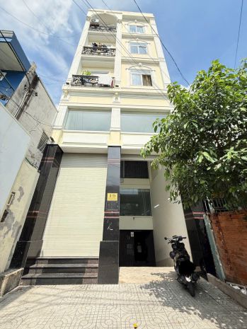 Tòa nhà chdv ngang 6m  hầm  thang máy  pccc doanh thu 7811186