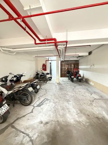 Tòa nhà chdv ngang 6m  hầm  thang máy  pccc doanh thu 7811189