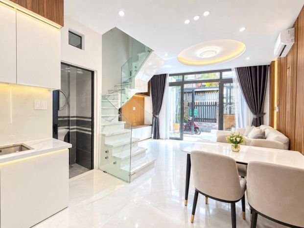 Ngộp,bán nhà huỷnh tấn phát, ngang 5m, 4pn 3wc, 3 tầng, chỉ 7813984