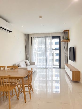 Căn hộ 2 ngủ giá 2.1 tỷ vinhomes gia lâm,sổ đỏ,nội thất đầy 7814557